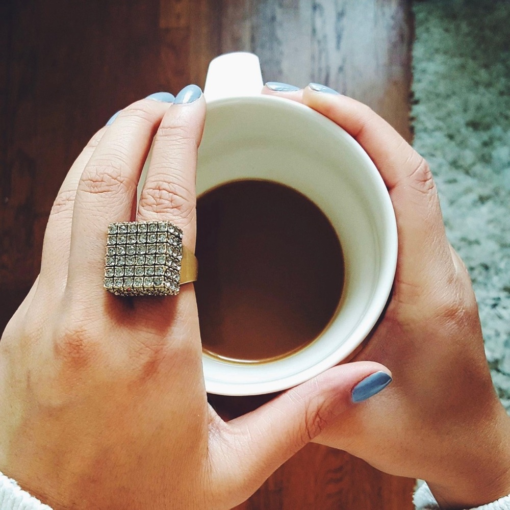 106 STUNNING Cut Crystals CUBE Gold Ring